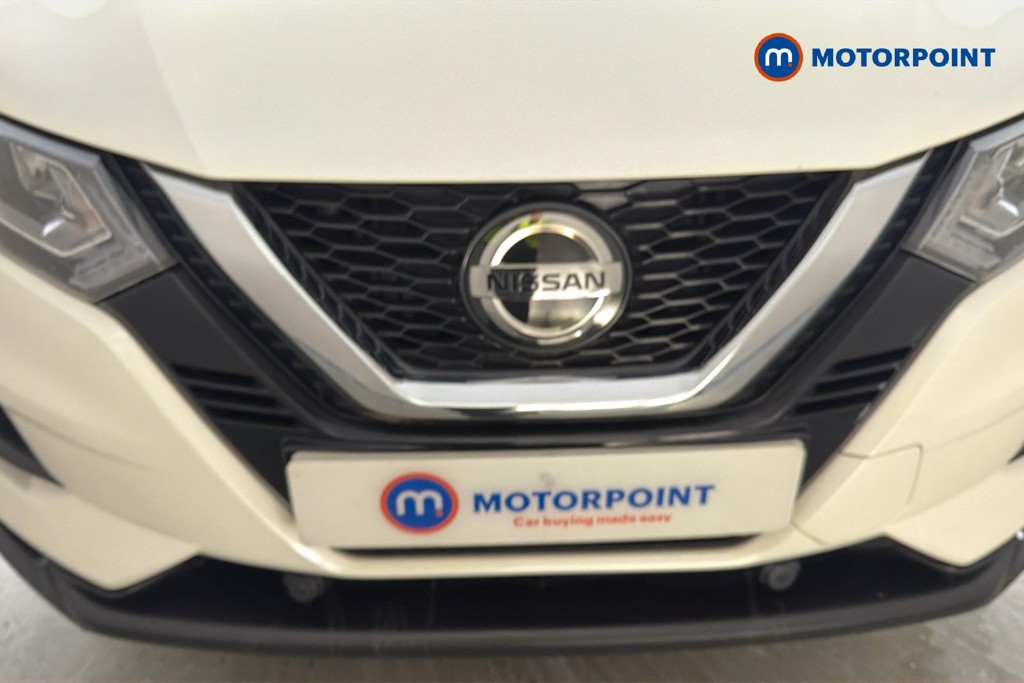Nissan Qashqai Acenta Premium Manual Petrol SUV - Stock Number (1643932) - 45th supplementary image