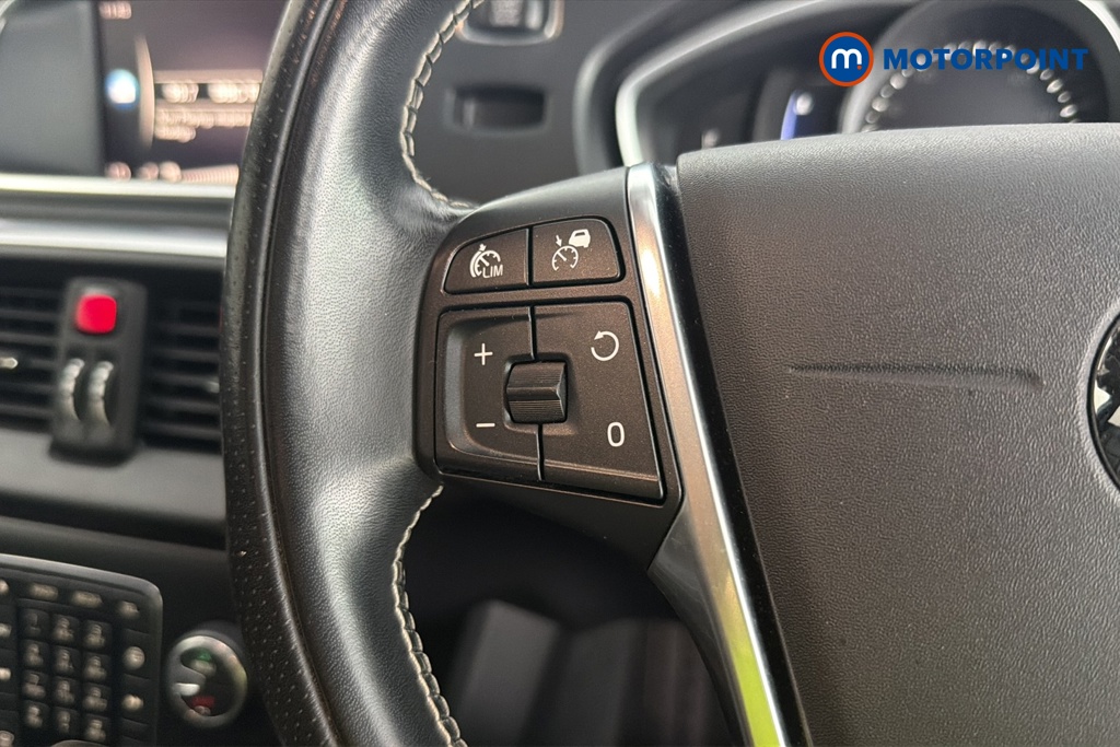 Volvo V40 R Design Edition Automatic Petrol Hatchback - Stock Number (1646256) - 4th supplementary image