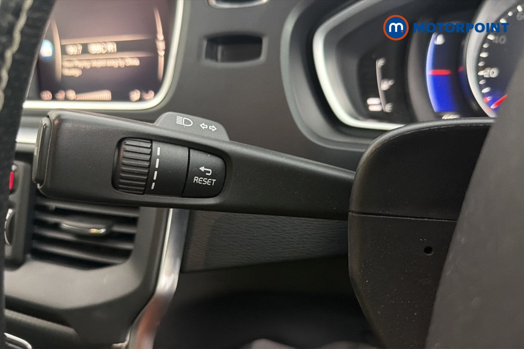 Volvo V40 R Design Edition Automatic Petrol Hatchback - Stock Number (1646256) - 5th supplementary image
