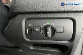 Volvo V40 R Design Edition Automatic Petrol Hatchback - Stock Number (1646256) - 11th supplementary image