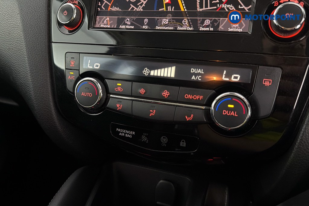 Nissan Qashqai Acenta Premium Manual Petrol SUV - Stock Number (1646856) - 12th supplementary image