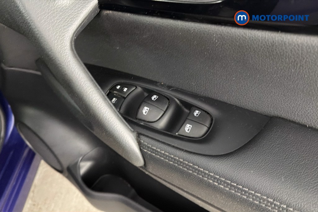 Nissan Qashqai Acenta Premium Manual Petrol SUV - Stock Number (1646856) - 20th supplementary image