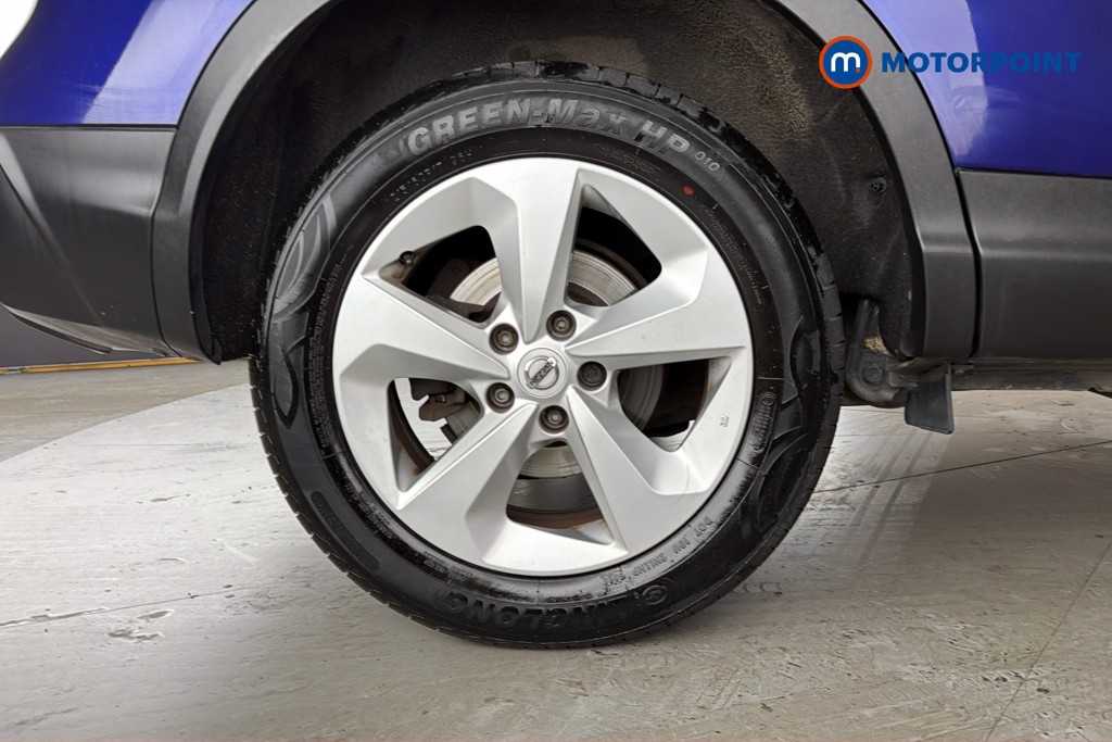 Nissan Qashqai Acenta Premium Manual Petrol SUV - Stock Number (1646856) - 49th supplementary image