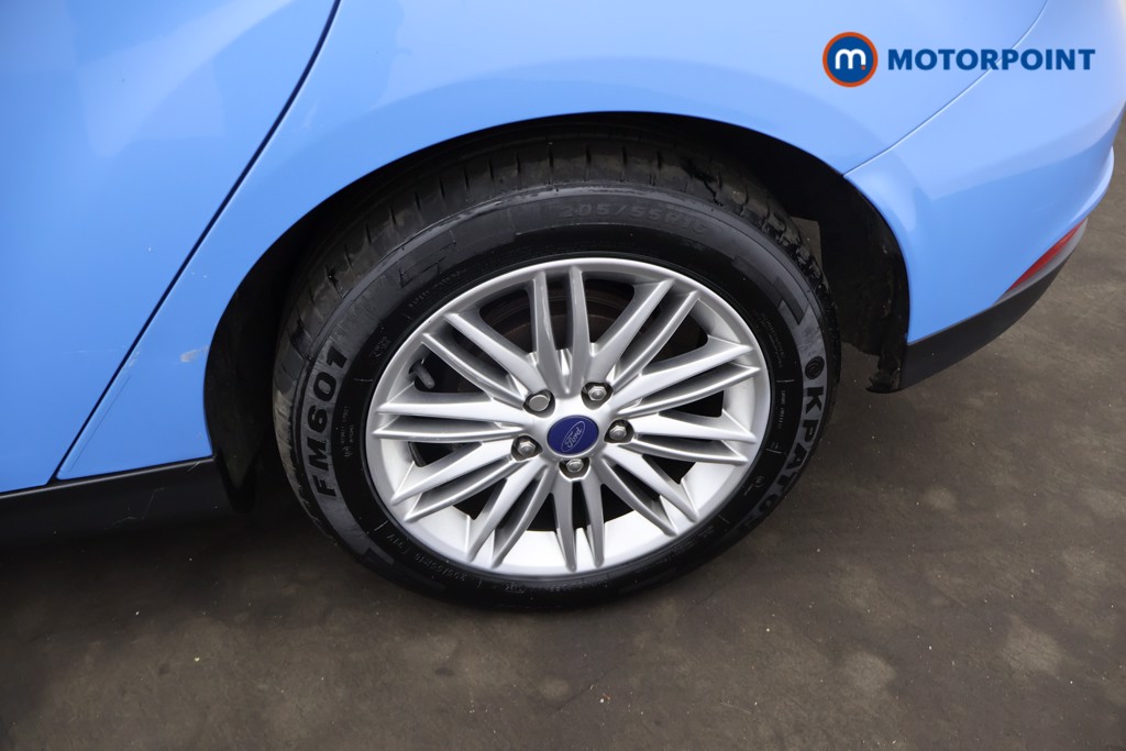 Ford Focus Zetec Edition Manual Petrol Hatchback - Stock Number (1648055) - 2nd supplementary image