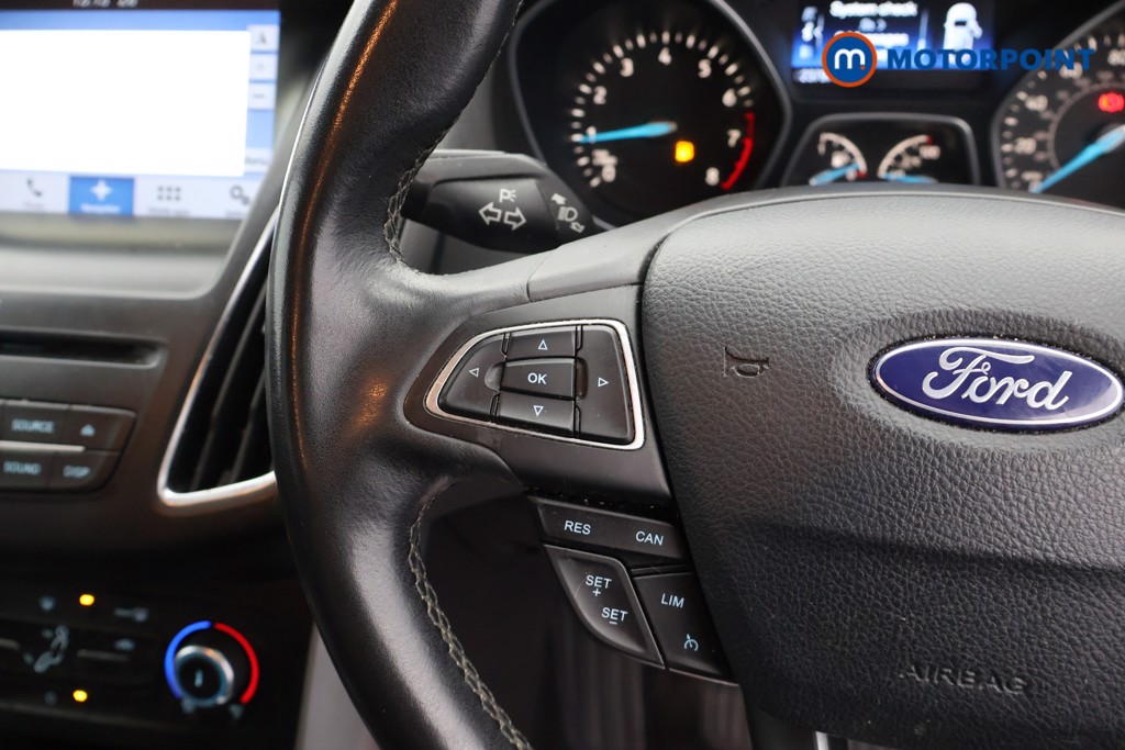 Ford Focus Zetec Edition Manual Petrol Hatchback - Stock Number (1648055) - 6th supplementary image