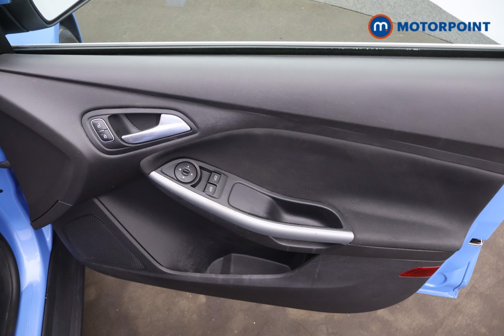 Ford Focus Zetec Edition Manual Petrol Hatchback - Stock Number (1648055) - 14th supplementary image