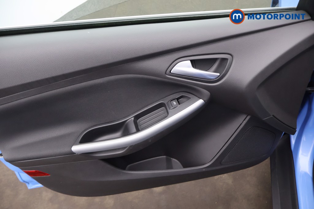 Ford Focus Zetec Edition Manual Petrol Hatchback - Stock Number (1648055) - 22nd supplementary image