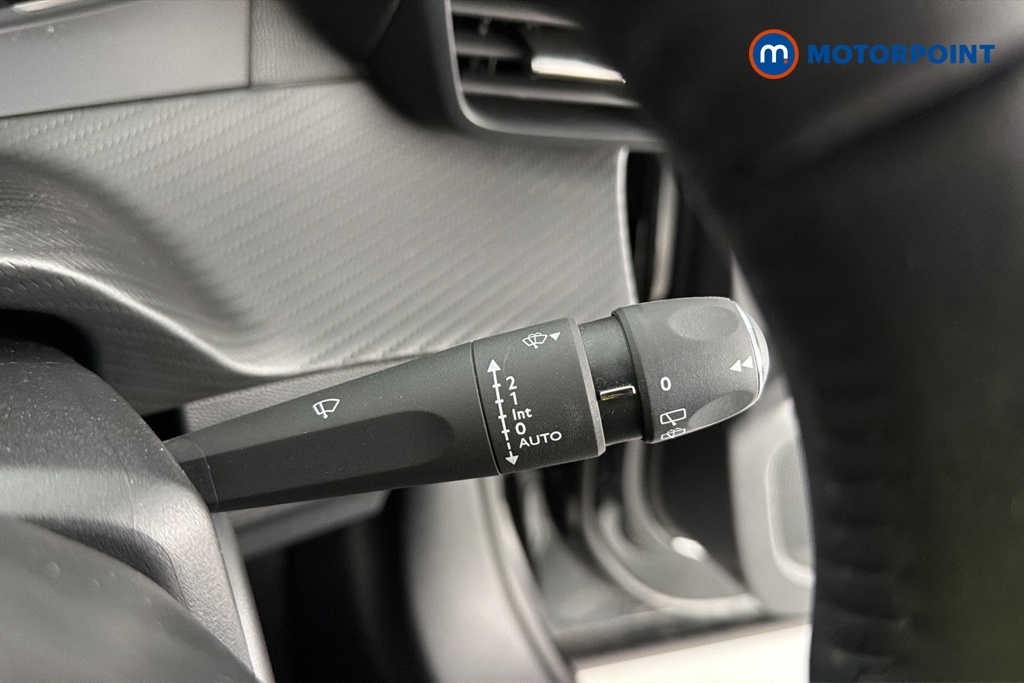 Peugeot 2008 Allure Manual Petrol SUV - Stock Number (1649508) - 6th supplementary image