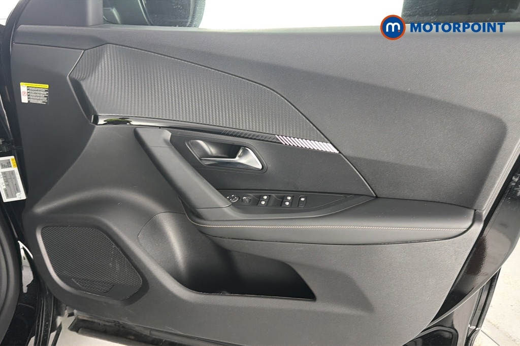 Peugeot 2008 Allure Manual Petrol SUV - Stock Number (1649508) - 18th supplementary image