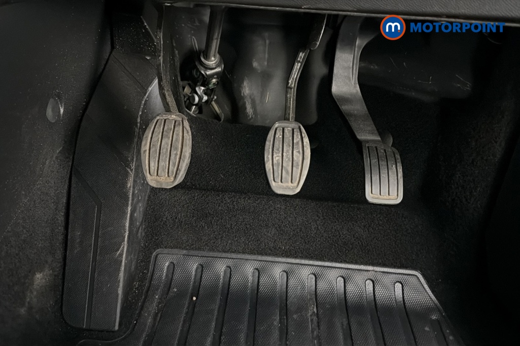 Peugeot 2008 Allure Manual Petrol SUV - Stock Number (1649508) - 24th supplementary image