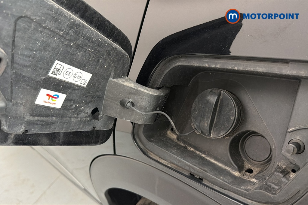 Peugeot 2008 Allure Manual Petrol SUV - Stock Number (1649508) - 41st supplementary image