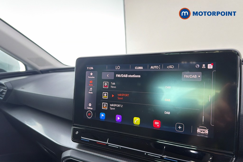 Seat Leon Se Dynamic Manual Petrol Hatchback - Stock Number (1650325) - 9th supplementary image