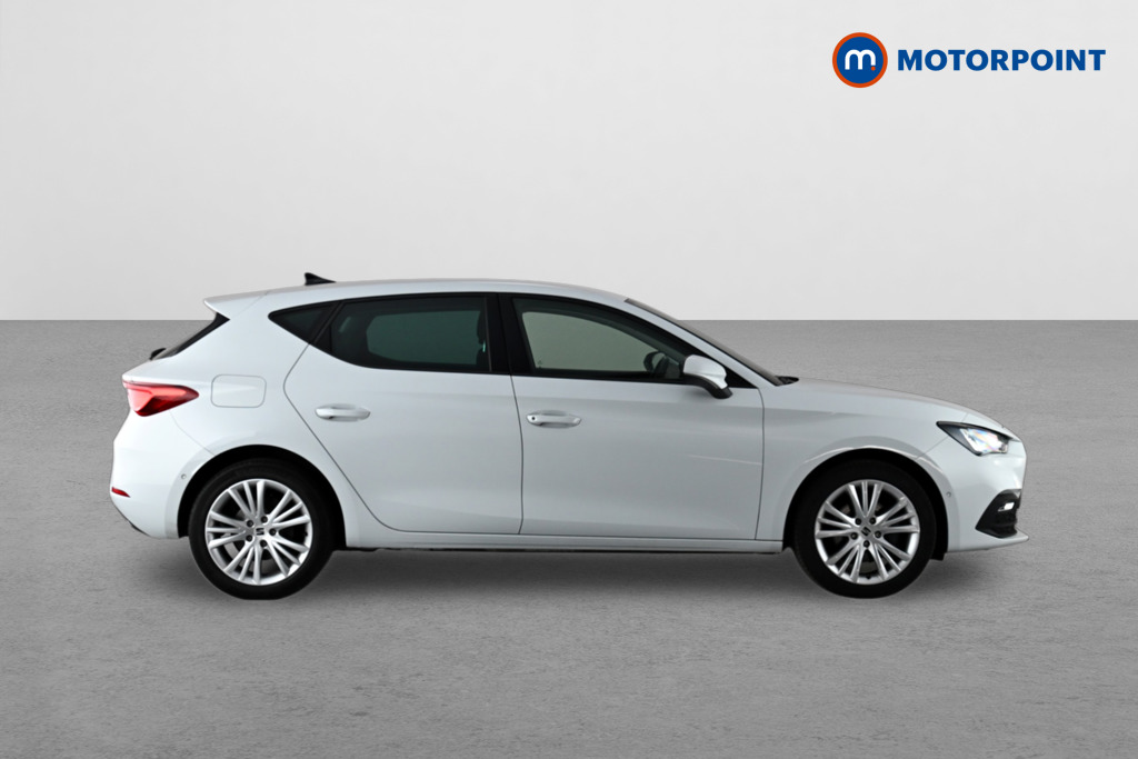 Seat Leon Se Dynamic Manual Petrol Hatchback - Stock Number (1650325) - Drivers side