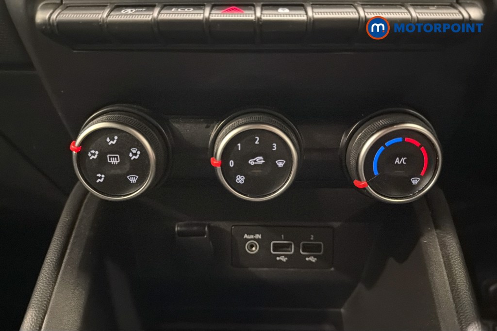 Renault Clio Iconic Manual Petrol Hatchback - Stock Number (1650740) - 12th supplementary image