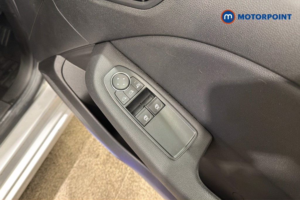Renault Clio Iconic Manual Petrol Hatchback - Stock Number (1650740) - 20th supplementary image