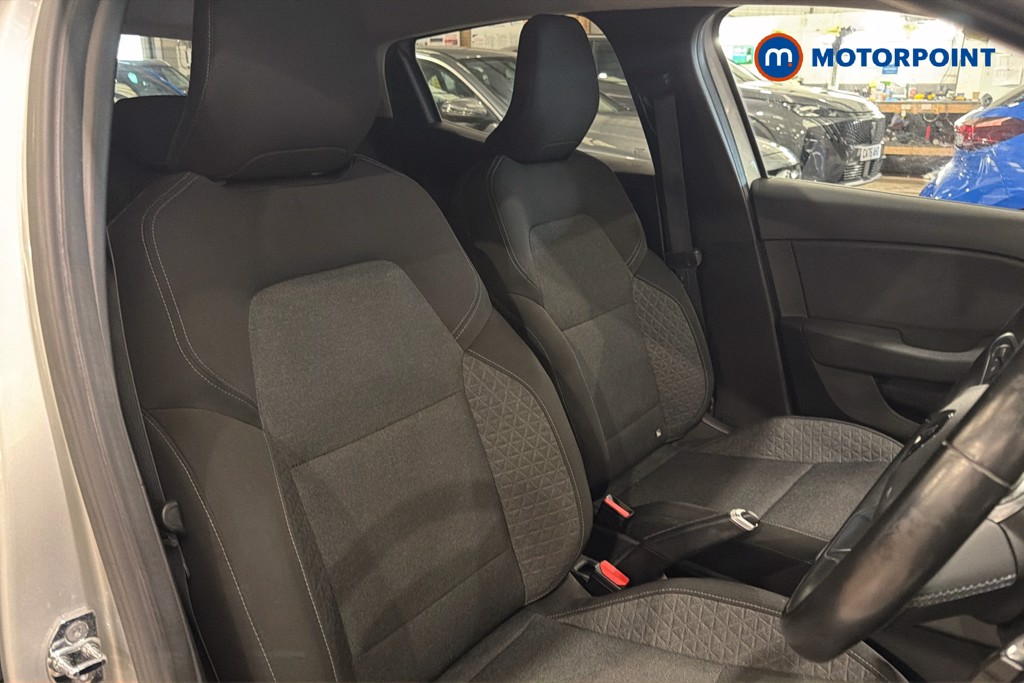 Renault Clio Iconic Manual Petrol Hatchback - Stock Number (1650740) - 22nd supplementary image