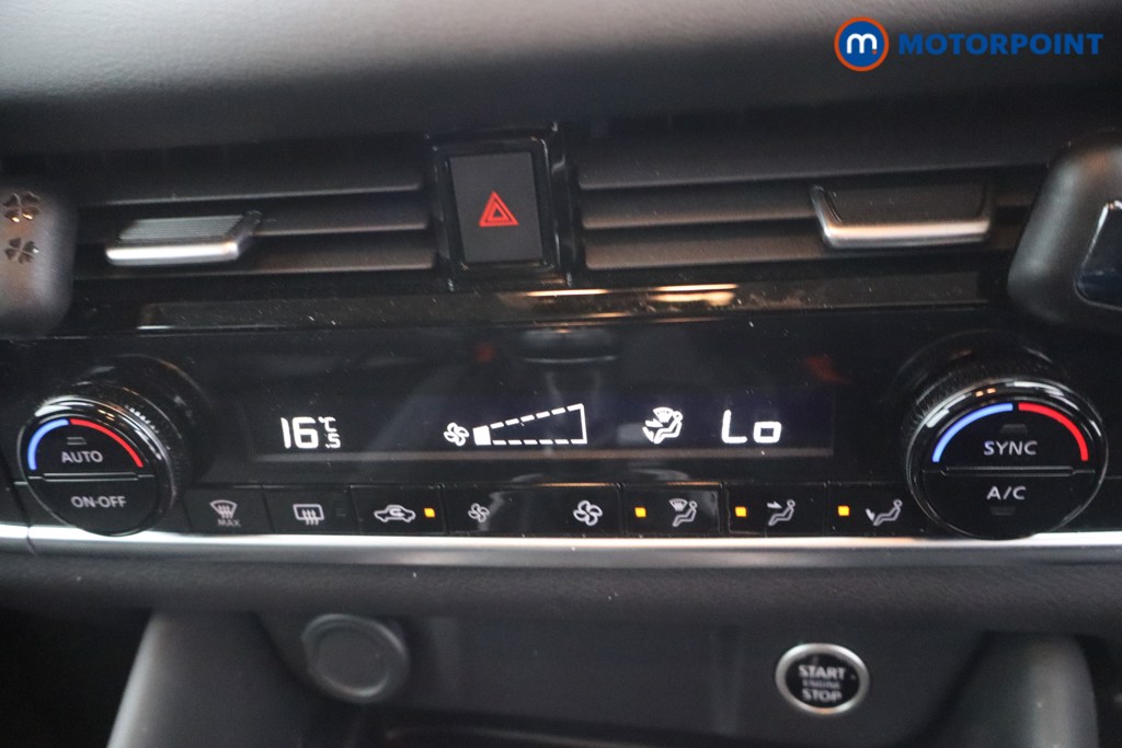 Nissan Qashqai N-Connecta Manual Petrol SUV - Stock Number (1651065) - 19th supplementary image