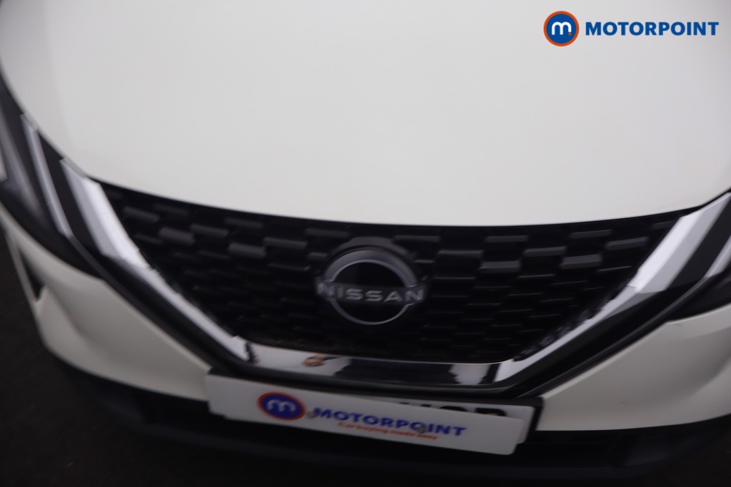 Nissan Qashqai N-Connecta Manual Petrol SUV - Stock Number (1651065) - 27th supplementary image