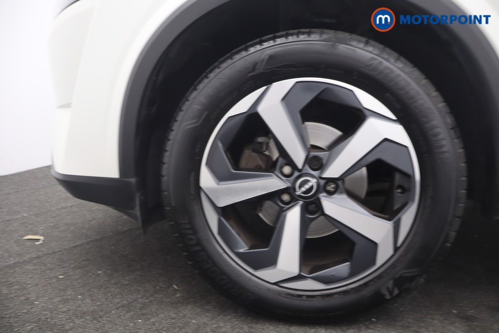 Nissan Qashqai N-Connecta Manual Petrol SUV - Stock Number (1651065) - 30th supplementary image