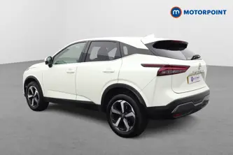 Nissan Qashqai N-Connecta Manual Petrol SUV - Stock Number (1651065) - Passenger side rear corner