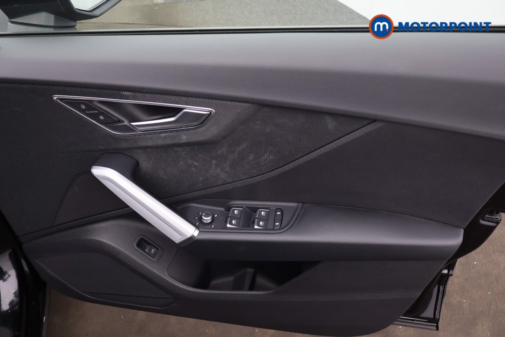 Audi Q2 Black Edition Manual Petrol SUV - Stock Number (1651307) - 14th supplementary image