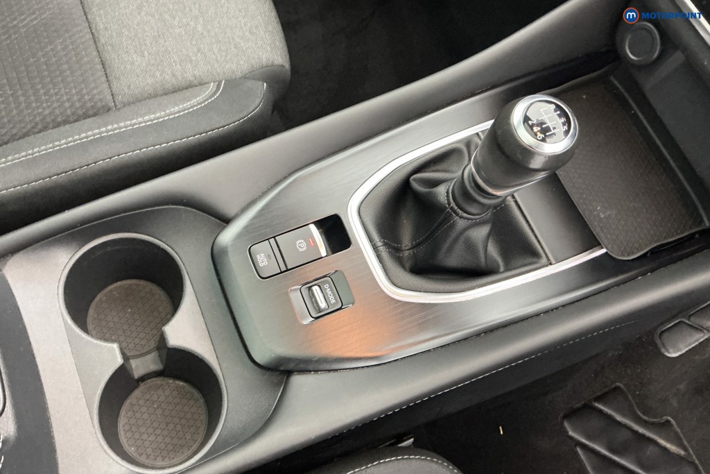 Nissan Qashqai N-Connecta Manual Petrol SUV - Stock Number (1651402) - 7th supplementary image