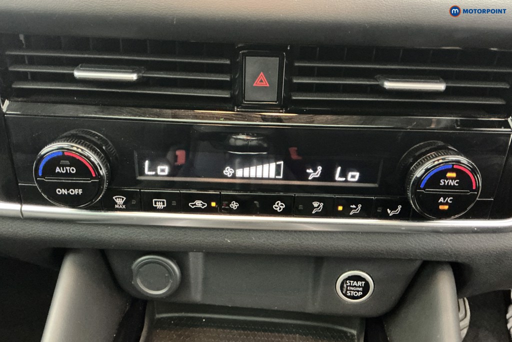 Nissan Qashqai N-Connecta Manual Petrol SUV - Stock Number (1651402) - 8th supplementary image