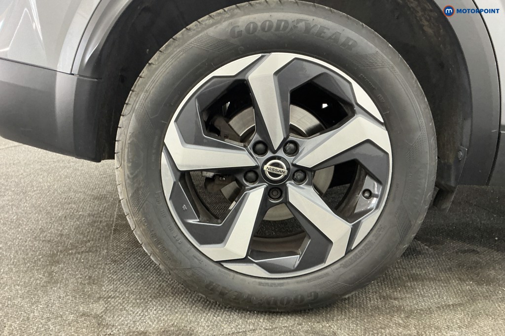 Nissan Qashqai N-Connecta Manual Petrol SUV - Stock Number (1651402) - 21st supplementary image