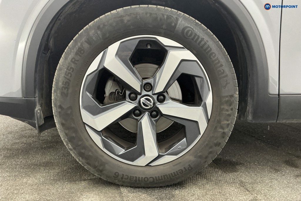 Nissan Qashqai N-Connecta Manual Petrol SUV - Stock Number (1651402) - 23rd supplementary image