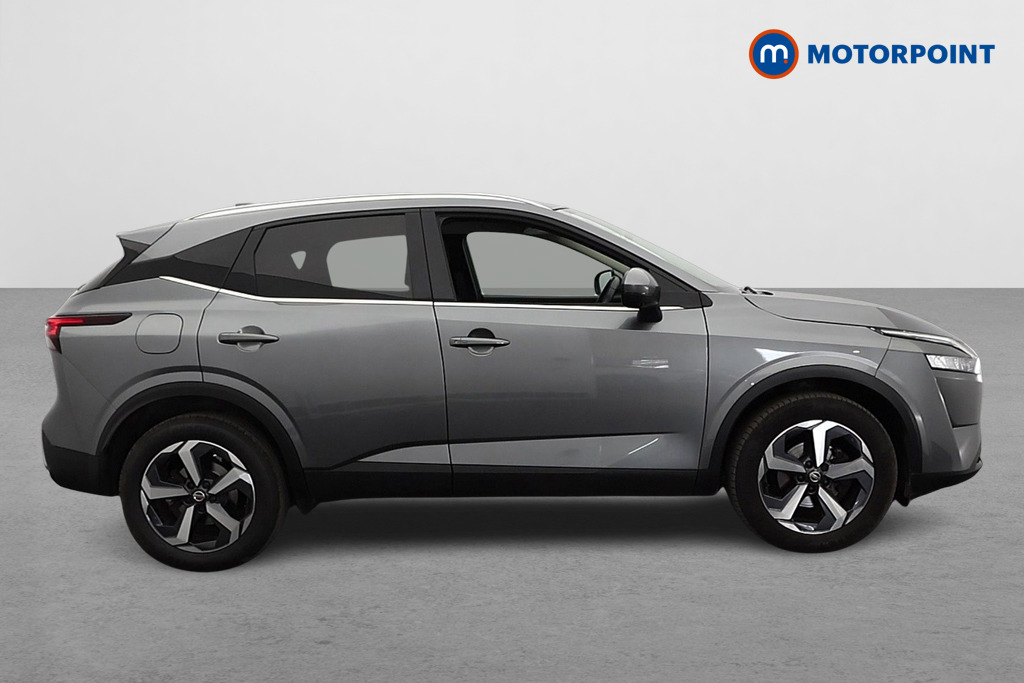 Nissan Qashqai N-Connecta Manual Petrol SUV - Stock Number (1651402) - Drivers side