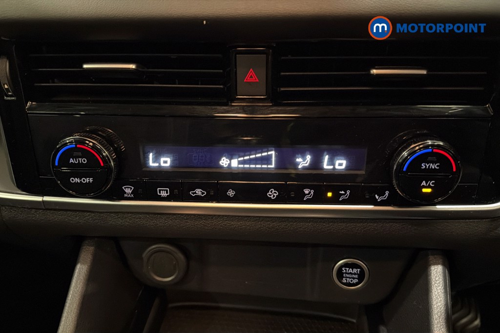 Nissan Qashqai Acenta Premium Manual Petrol SUV - Stock Number (1651457) - 12th supplementary image