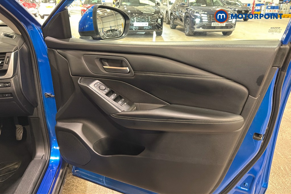 Nissan Qashqai Acenta Premium Manual Petrol SUV - Stock Number (1651457) - 19th supplementary image
