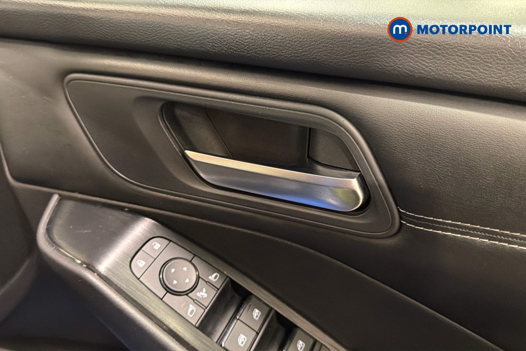 Nissan Qashqai Acenta Premium Manual Petrol SUV - Stock Number (1651457) - 42nd supplementary image
