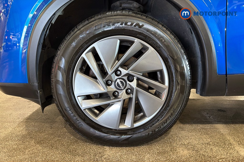 Nissan Qashqai Acenta Premium Manual Petrol SUV - Stock Number (1651457) - 47th supplementary image