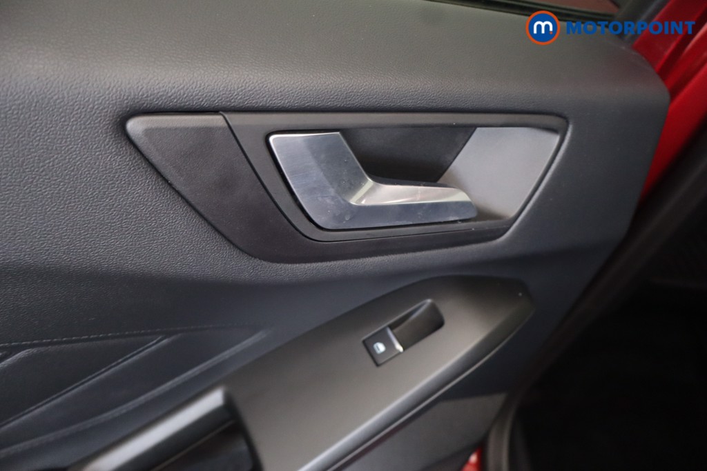 Ford Focus Titanium X Manual Petrol Hatchback - Stock Number (1651834) - 32nd supplementary image