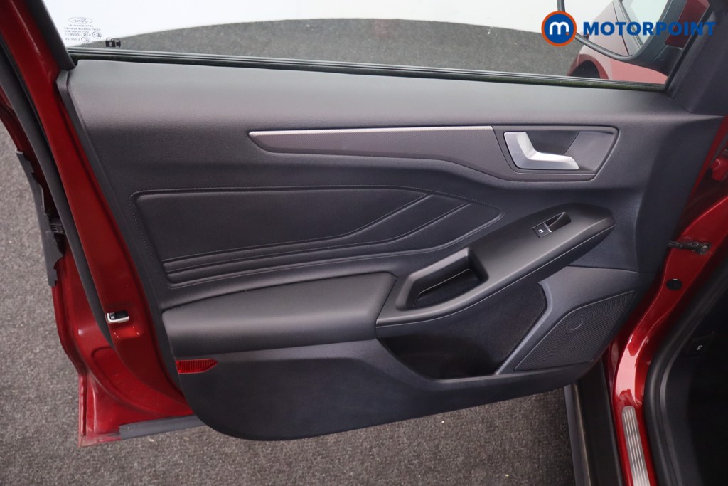 Ford Focus Titanium X Manual Petrol Hatchback - Stock Number (1651834) - 34th supplementary image