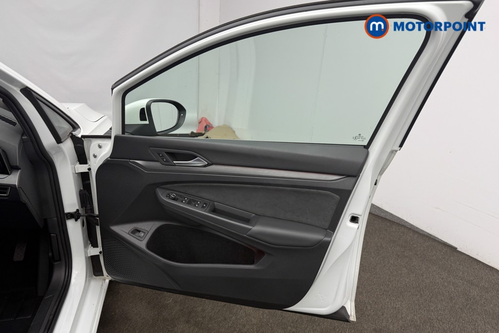 Volkswagen Golf Style Automatic Petrol Plug-In Hybrid Hatchback - Stock Number (1652024) - 19th supplementary image