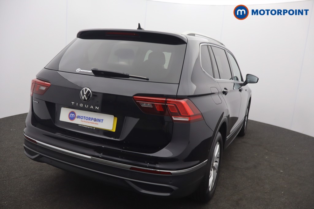 Volkswagen Tiguan Allspace Life Automatic Petrol SUV - Stock Number (1652099) - 2nd supplementary image