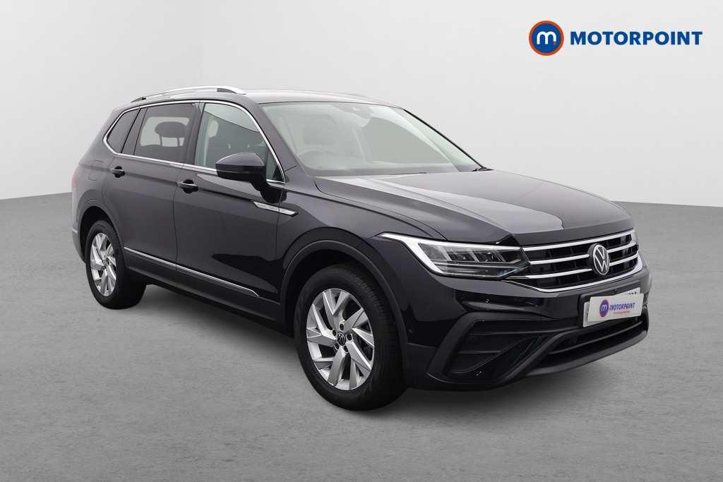 Volkswagen Tiguan Allspace Life Automatic Petrol SUV - Stock Number (1652099) - Drivers side front corner