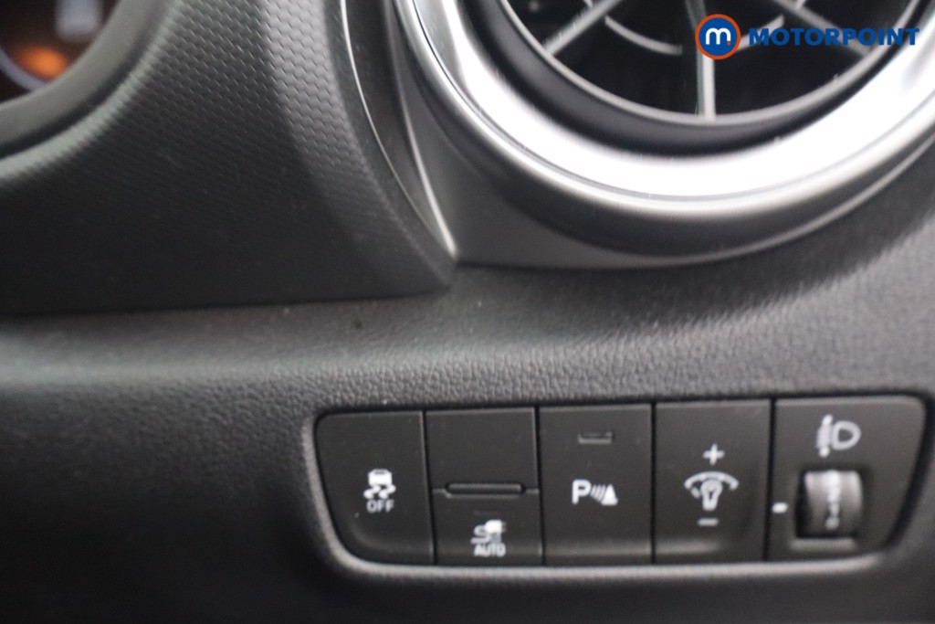 Hyundai Kona Premium Automatic Electric SUV - Stock Number (1652444) - 13th supplementary image