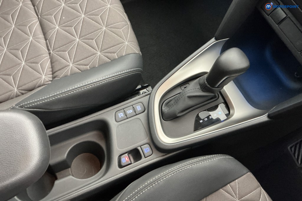 Toyota Yaris Cross Excel Automatic Petrol-Electric Hybrid Estate - Stock Number (1652681) - 9th supplementary image