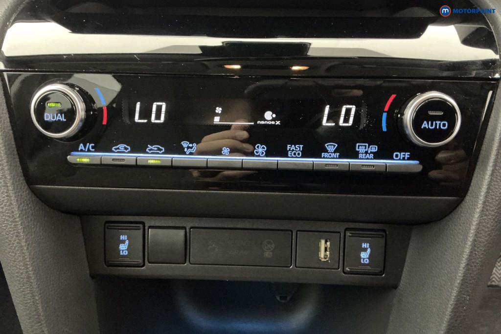 Toyota Yaris Cross Excel Automatic Petrol-Electric Hybrid Estate - Stock Number (1652681) - 10th supplementary image