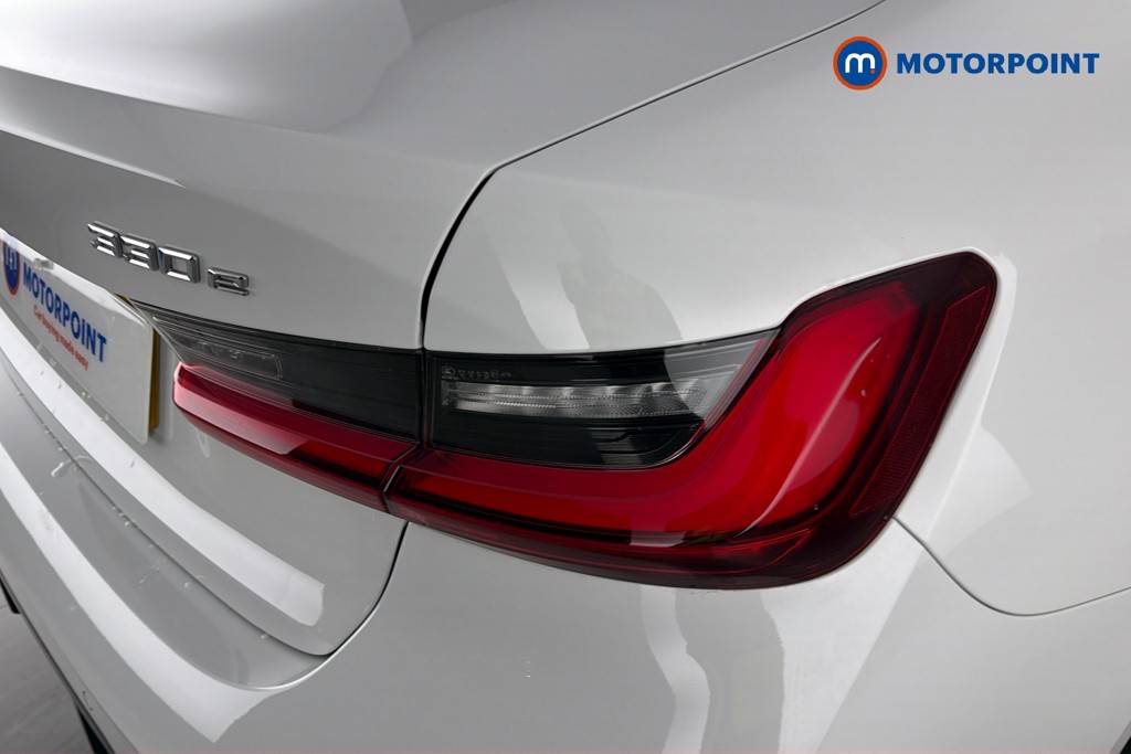 BMW 3 Series M Sport Automatic Petrol Plug-In Hybrid Saloon - Stock Number (1652696) - 38th supplementary image