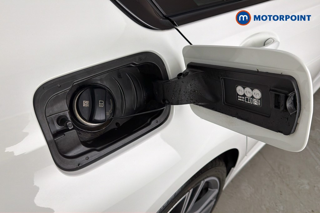 BMW 3 Series M Sport Automatic Petrol Plug-In Hybrid Saloon - Stock Number (1652696) - 41st supplementary image