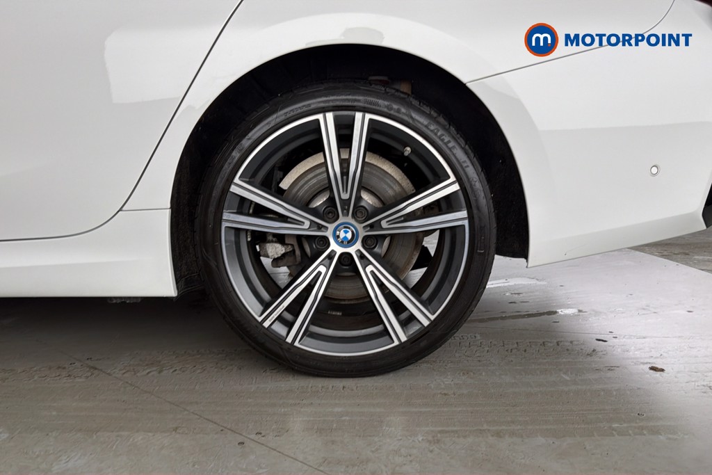 BMW 3 Series M Sport Automatic Petrol Plug-In Hybrid Saloon - Stock Number (1652696) - 48th supplementary image