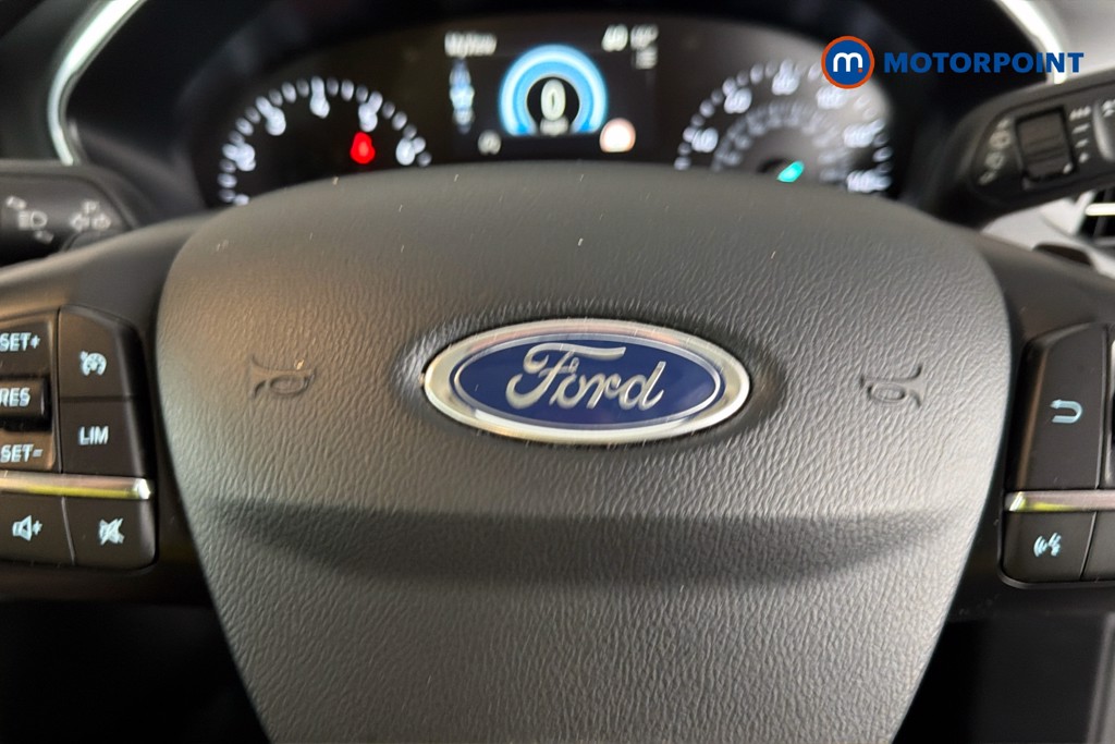 Ford Focus Titanium Automatic Petrol Hatchback - Stock Number (1653098) - 5th supplementary image