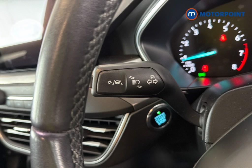 Ford Focus Titanium Automatic Petrol Hatchback - Stock Number (1653098) - 6th supplementary image