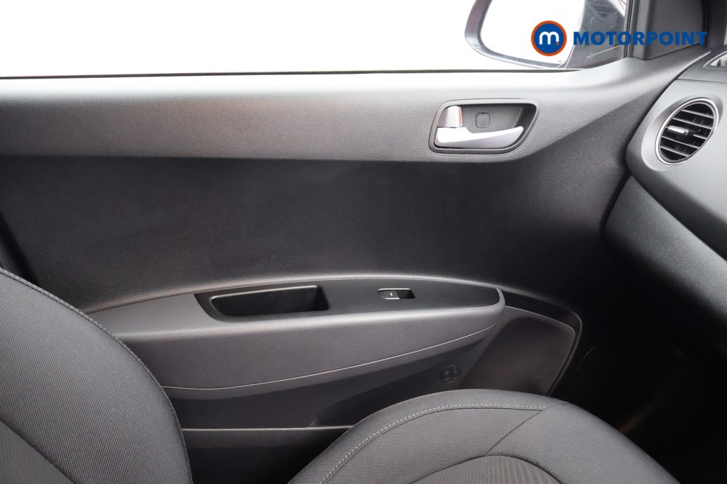 Hyundai I10 Premium Se Manual Petrol Hatchback - Stock Number (1654618) - 11th supplementary image
