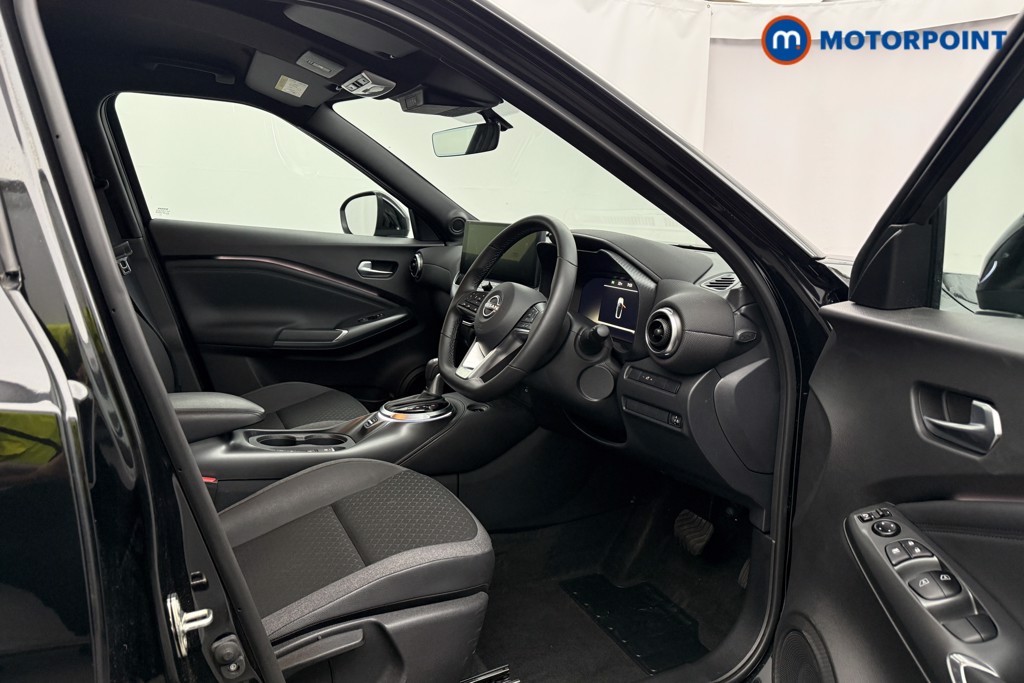 Nissan Juke N-Connecta Automatic Petrol-Electric Hybrid SUV - Stock Number (1655255) - 1st supplementary image