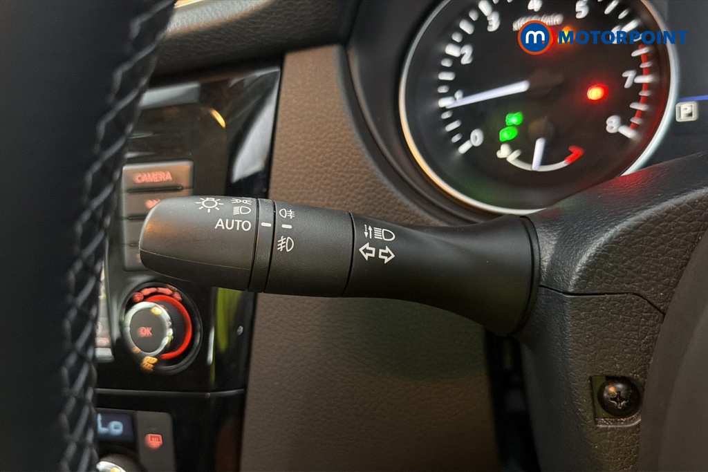 Nissan Qashqai Acenta Premium Automatic Petrol SUV - Stock Number (1656147) - 5th supplementary image